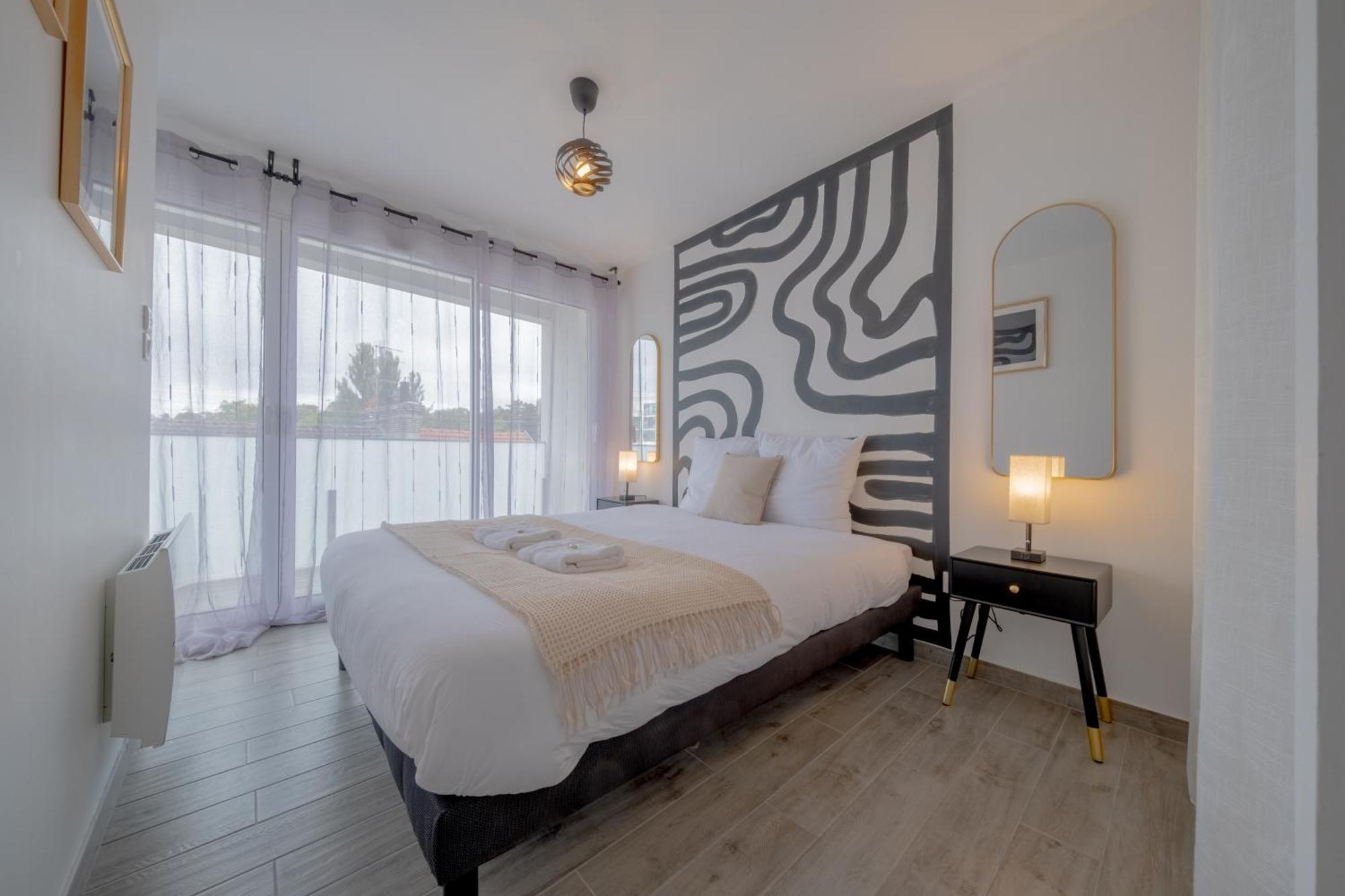 Le Trianon - Parking Prive Apartment Реймс Екстериор снимка